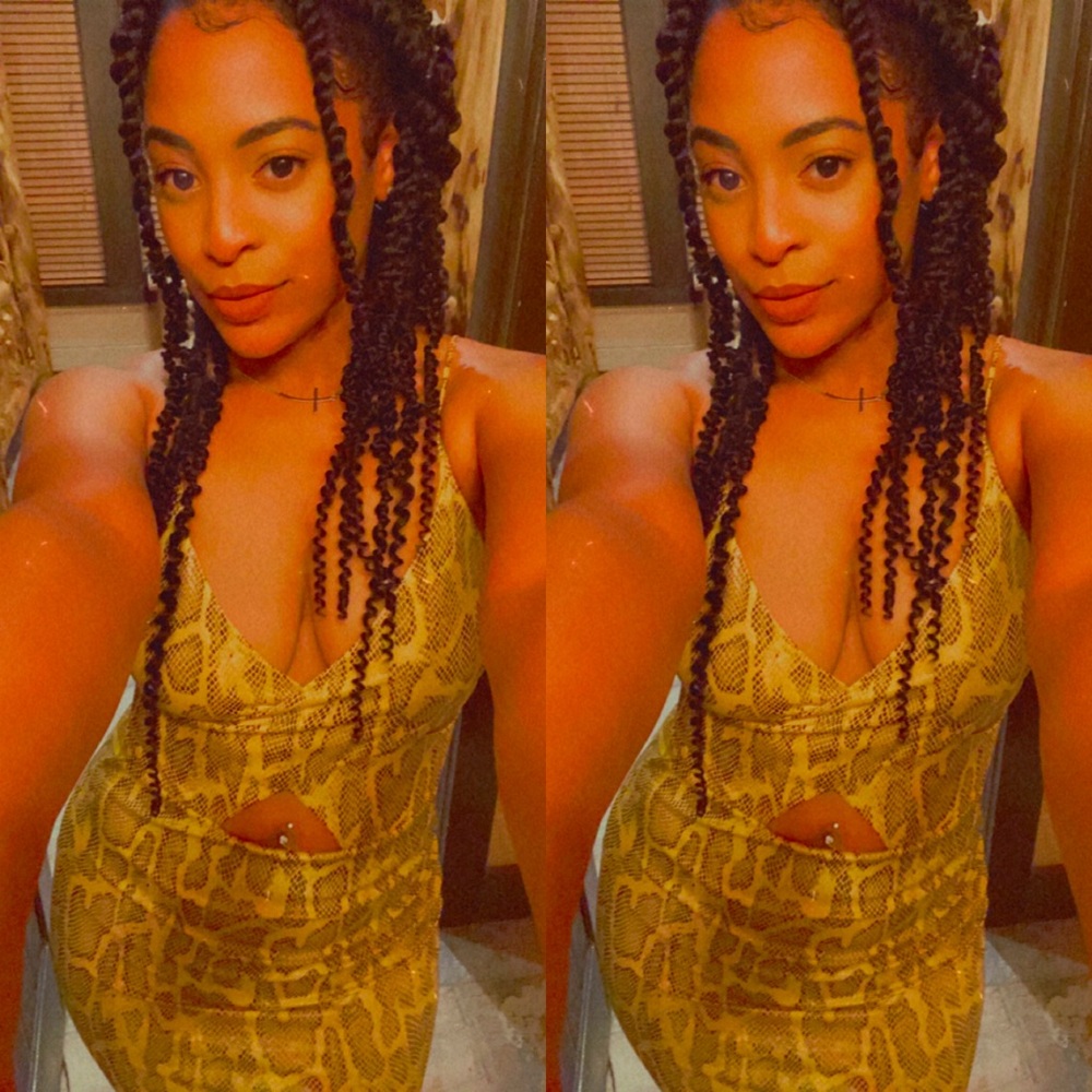 CUT OUT MINI DRESS